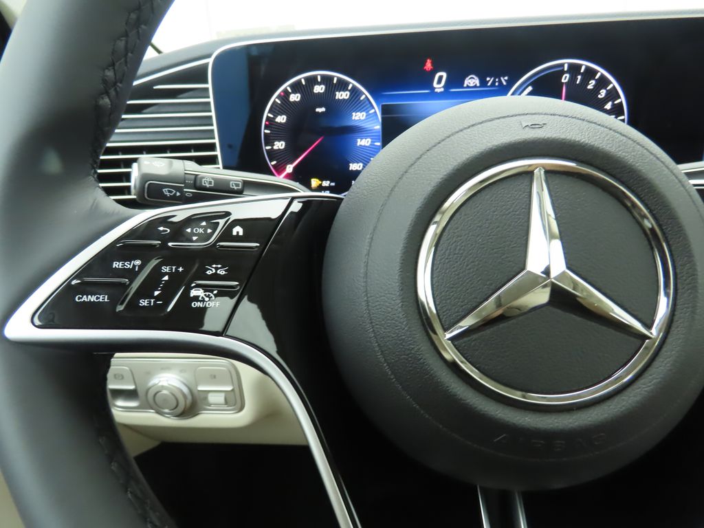 Thumbnail: 2026 Mercedes-Benz GLE - 12
