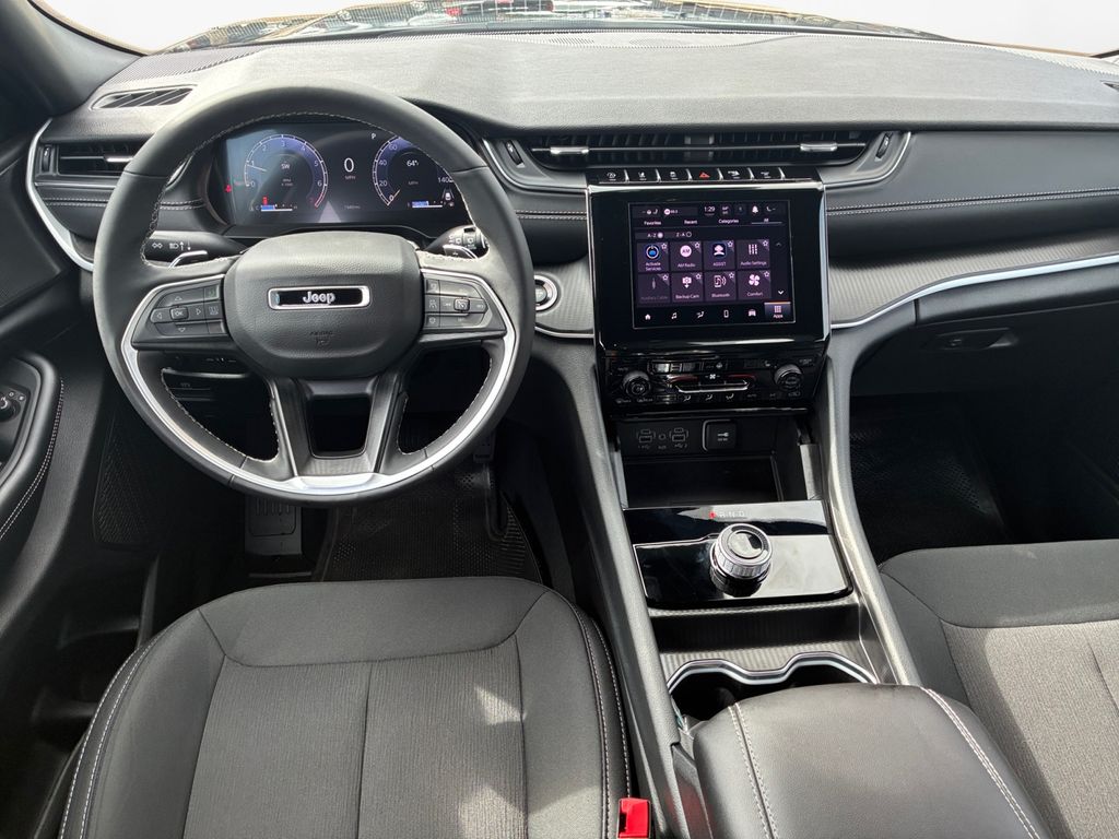 New Car 2025 Jeep Grand Cherokee  Laredo X For Sale Under $40,000 In Austin, Texas