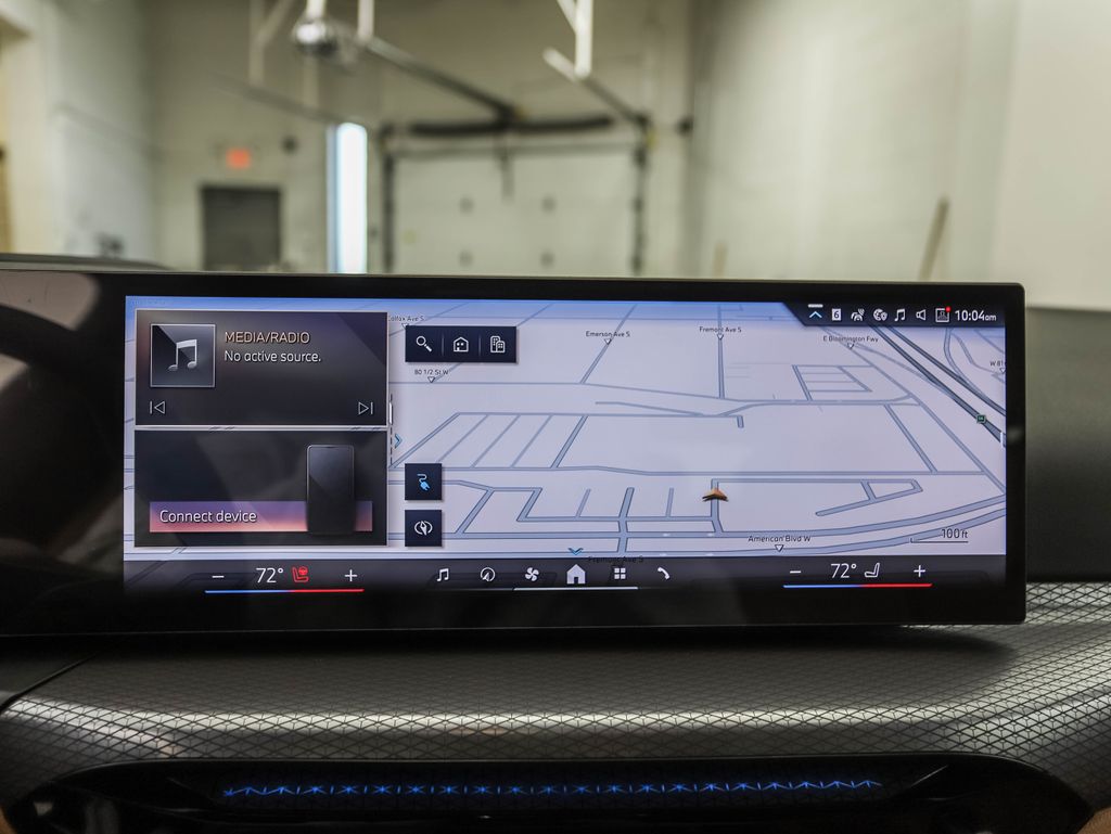 Thumbnail: 2026 BMW i4 - 15