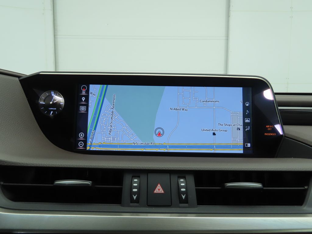 Thumbnail: 2019 Lexus ES - 14