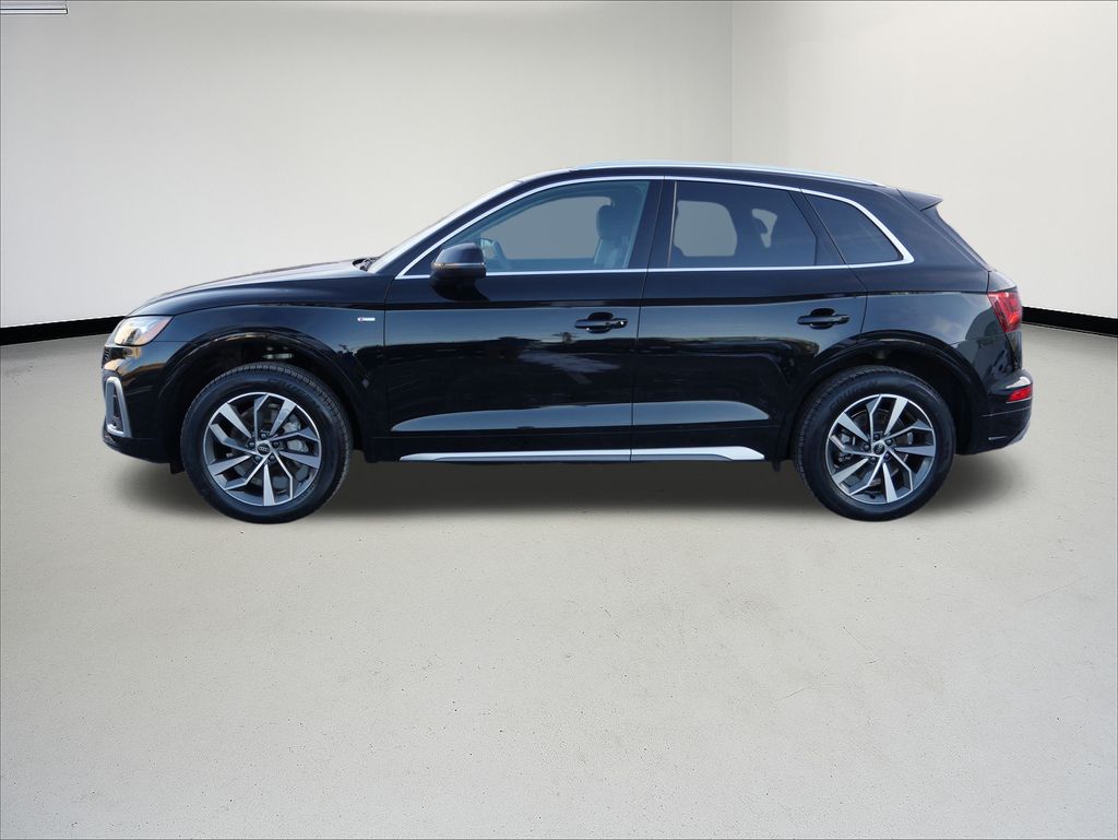 Thumbnail: 2023 Audi Q5 - 2