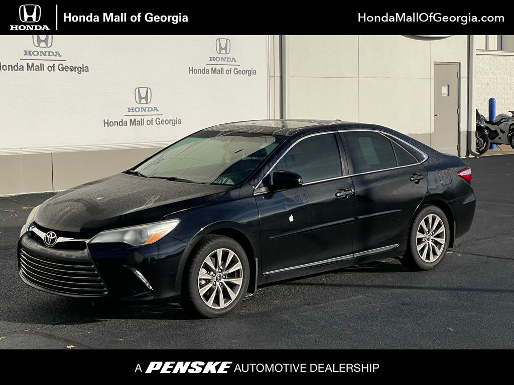 2017 Toyota Camry XLE -
                Buford, GA