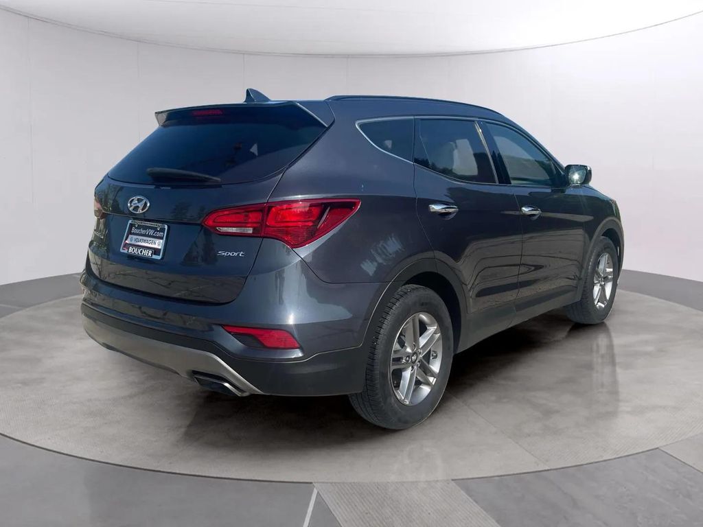 Used 2018 Platinum Graphite Hyundai 2.4 Base image 5