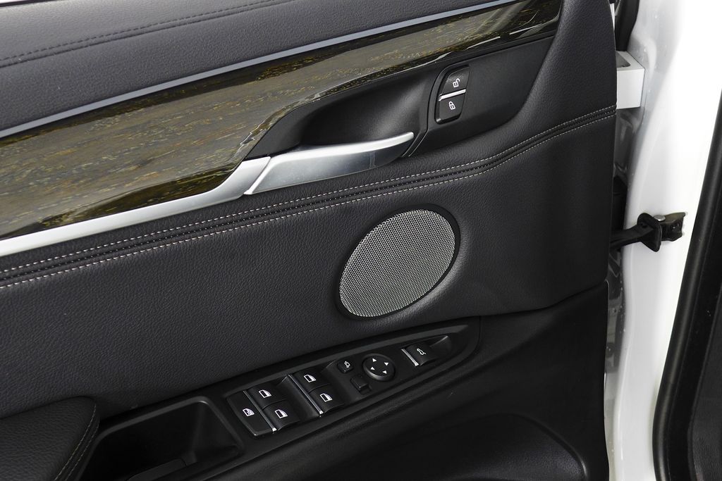 Thumbnail: 2018 BMW X6 - 12