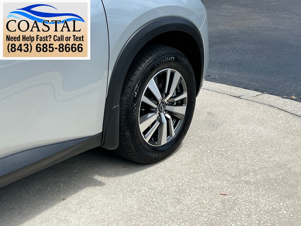 2025 Nissan Pathfinder SL Silver at Lugoff Nissan