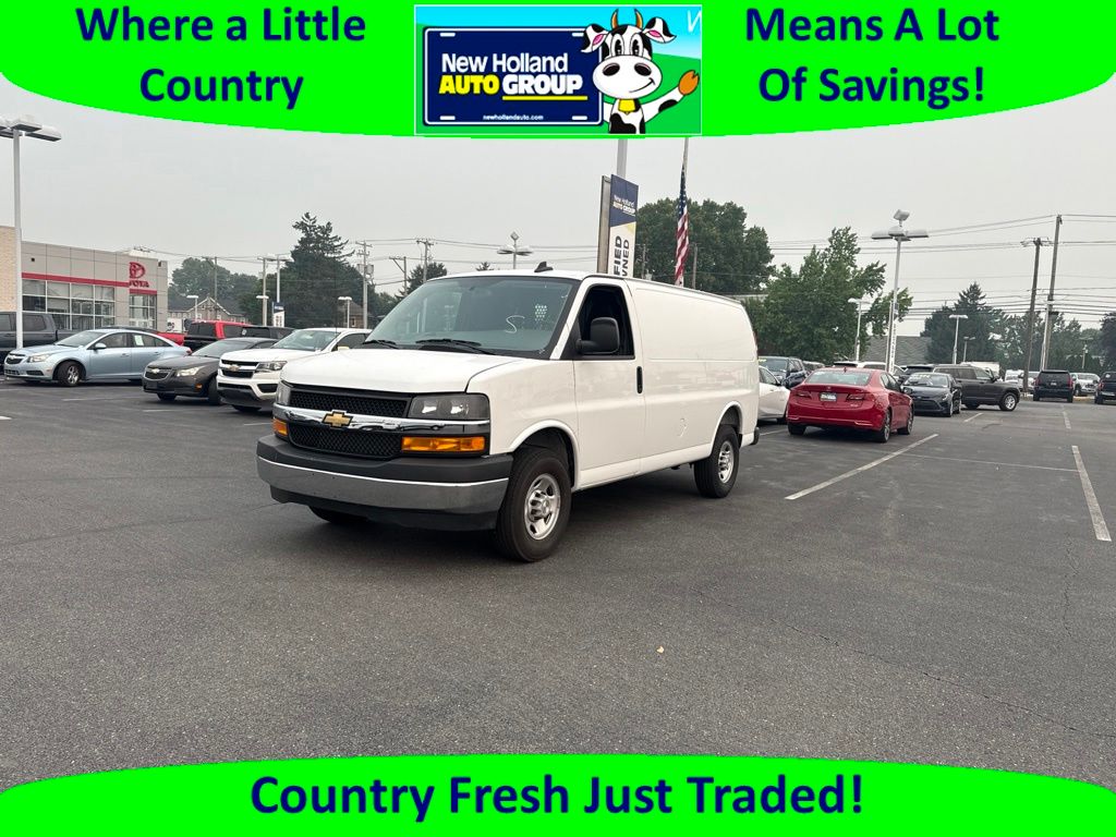 Summit White 2025 Chevrolet Express Cargo Van Rear-Wheel Drive 8-Speed Automatic Overdrive