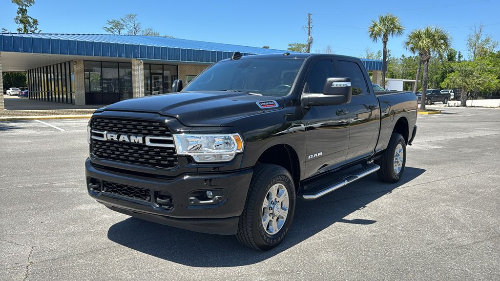 Diamond Black Crystal Pearlcoat 2024 RAM 2500 Big Horn Crew Cab 4WD Pickup Truck Four-Wheel Drive 8-Speed Automatic