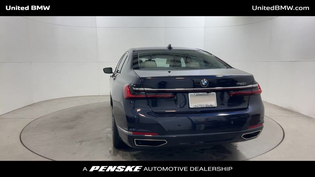 Thumbnail: 2020 BMW 7 Series - 7