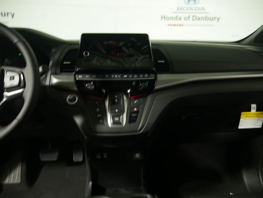 Thumbnail: 2026 Honda Odyssey - 11