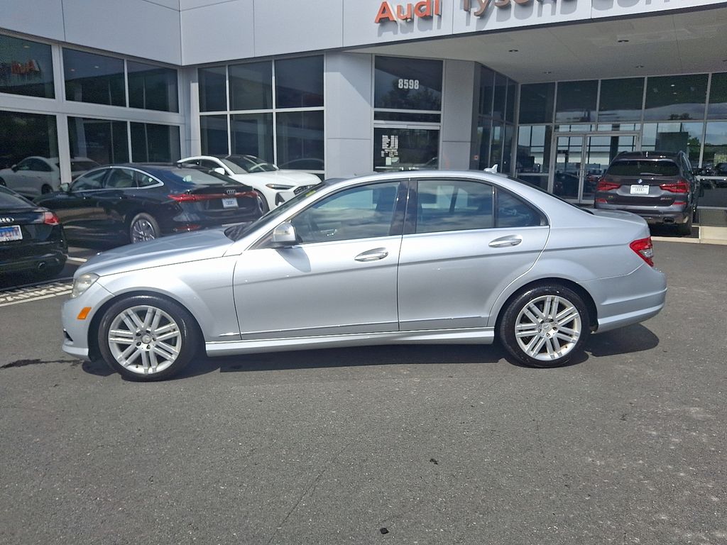 Thumbnail: 2009 Mercedes-Benz C-Class - 7