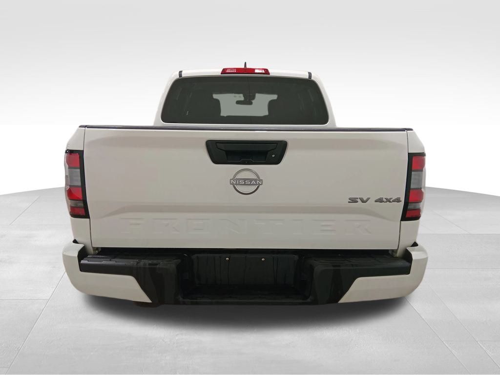 2024 Nissan Frontier Crew Cab SV 4x4