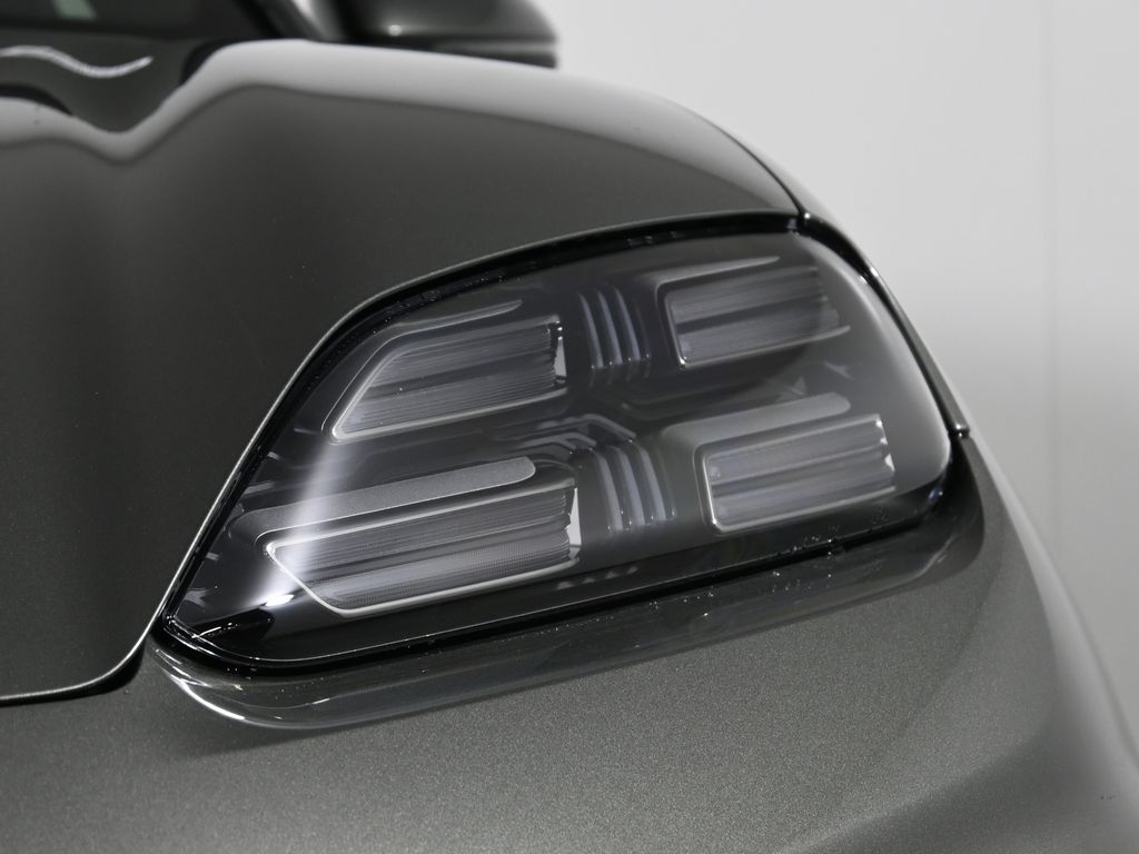 Thumbnail: 2026 Porsche Macan - 11