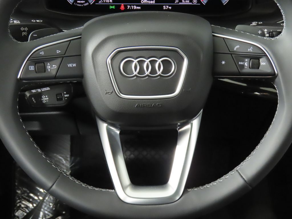 Thumbnail: 2026 Audi Q7 - 14