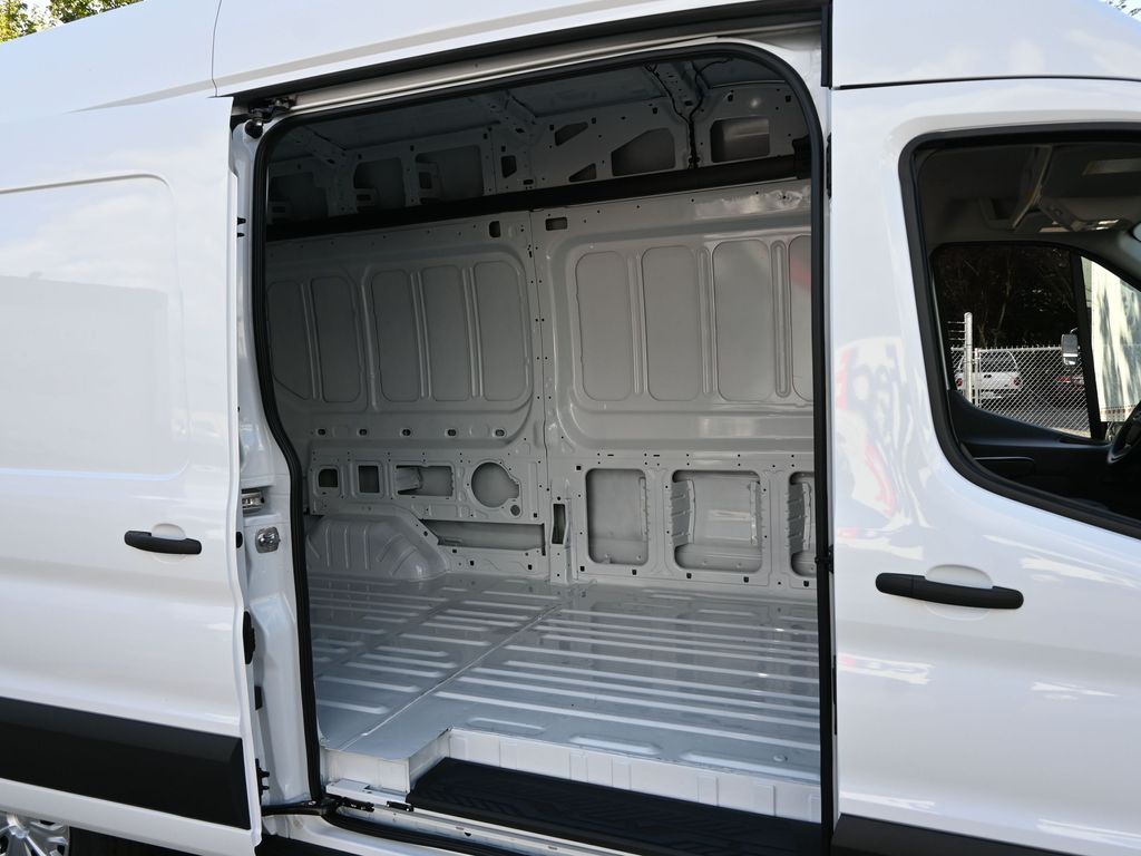 2025 Ford Transit 250