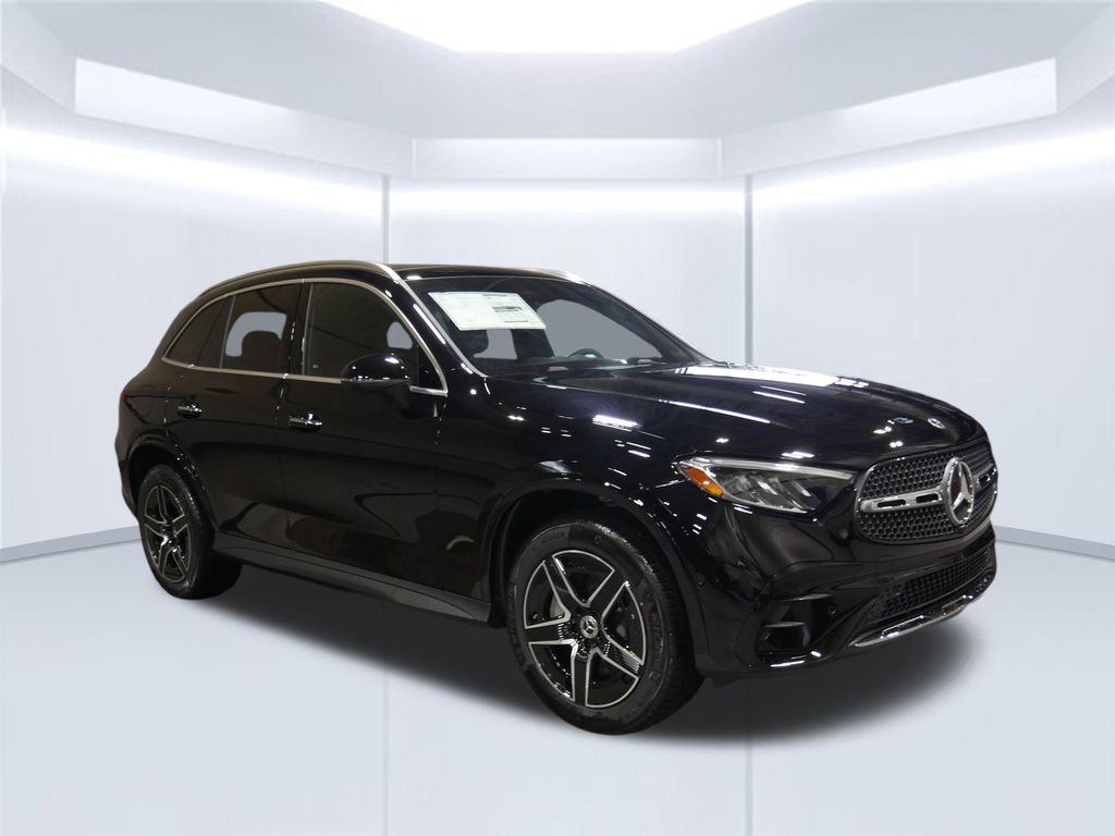 Thumbnail: 2026 Mercedes-Benz GLC - 7