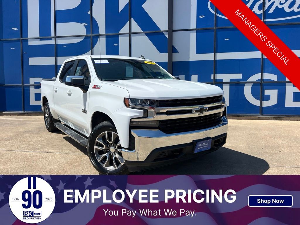 Summit White 2020 Chevrolet Silverado 1500 Pickup Truck Four-Wheel Drive 8-Speed Automatic