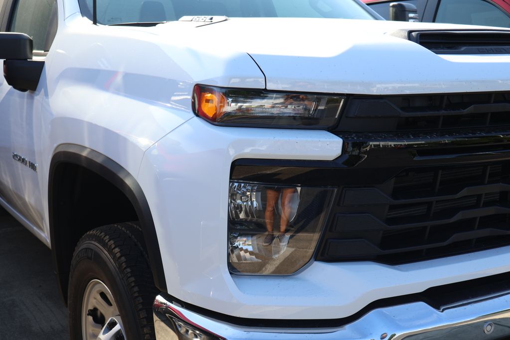 Thumbnail: 2025 Chevrolet Silverado 2500 - 4