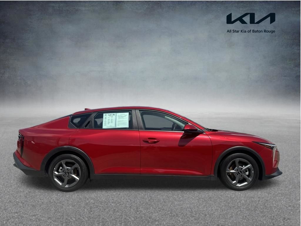 Currant Red 2025 Kia K4 Sedan Front-Wheel Drive Continuously Variable Transmission