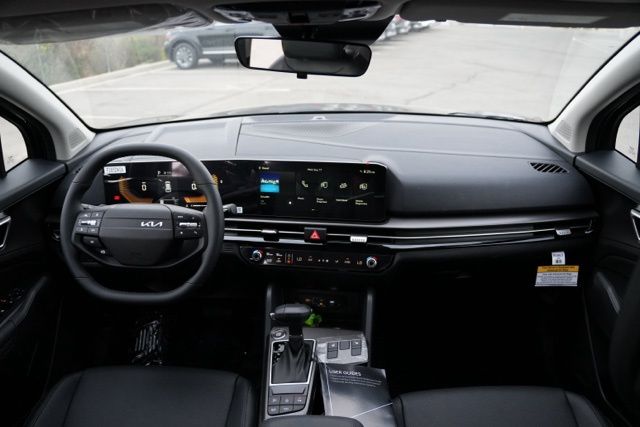 2026 Kia Sportage EX - Photo 16