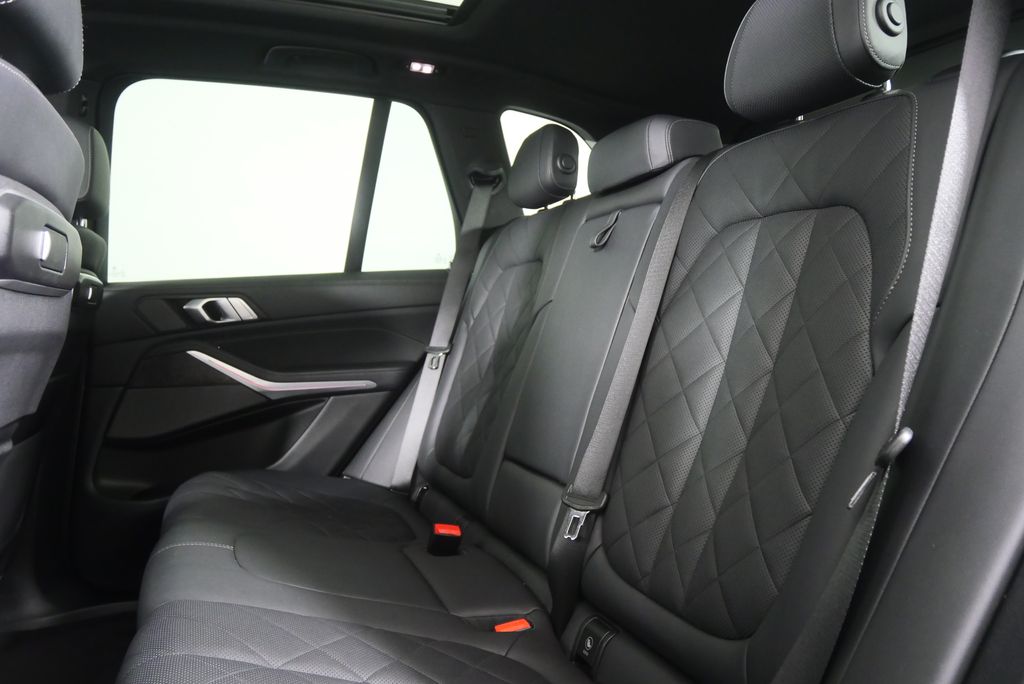 Thumbnail: 2024 BMW X5 - 14