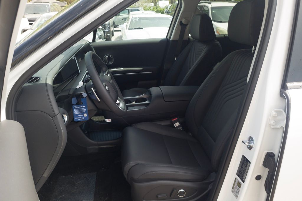 New 2026 White Hyundai Blue SEL Premium image 12