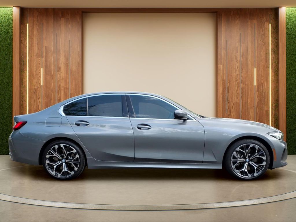 BMW3 Series35