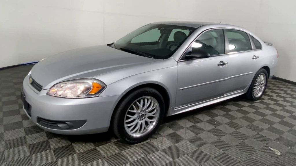 2010 Chevrolet Impala LTZ 4