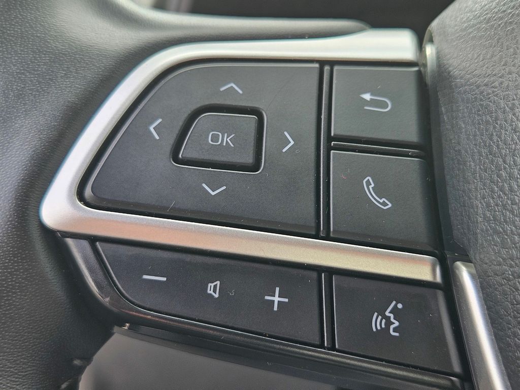 Used Car 2024 Toyota Highlander  Le For Sale Under $35,000 In San Marcos, Texas