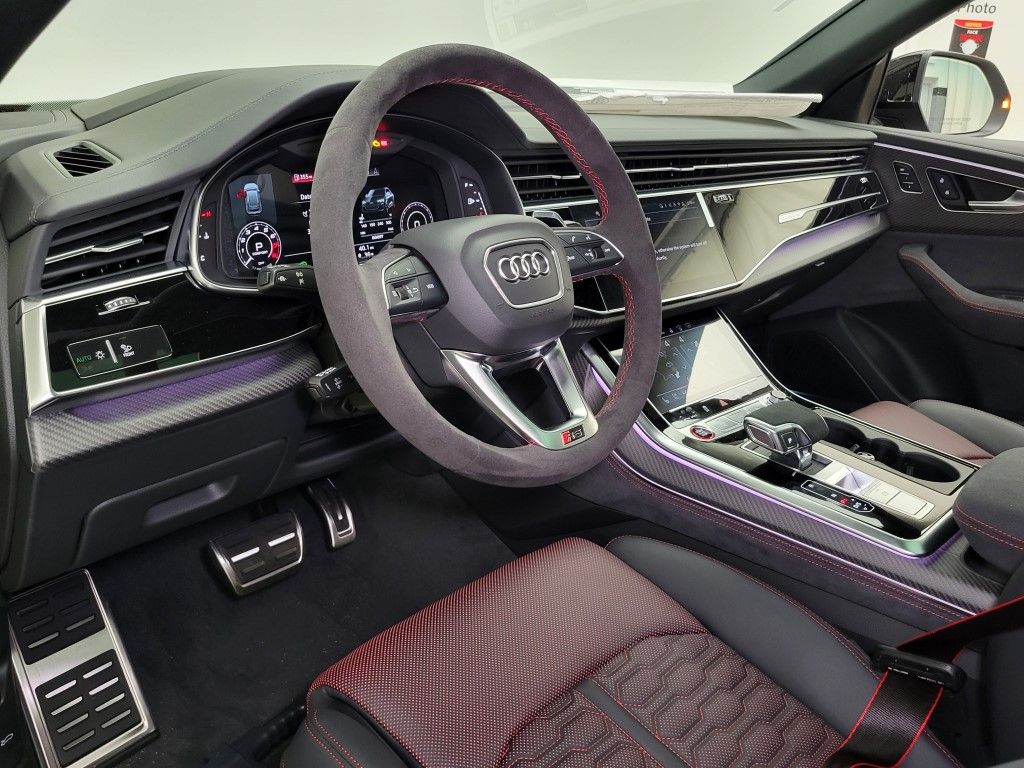 Thumbnail: 2026 Audi RS Q8 - 29