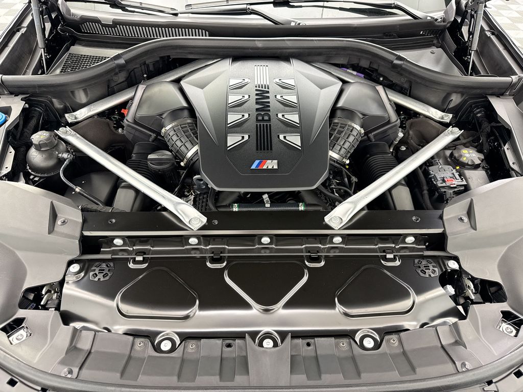 Thumbnail: 2026 BMW X7 - 28