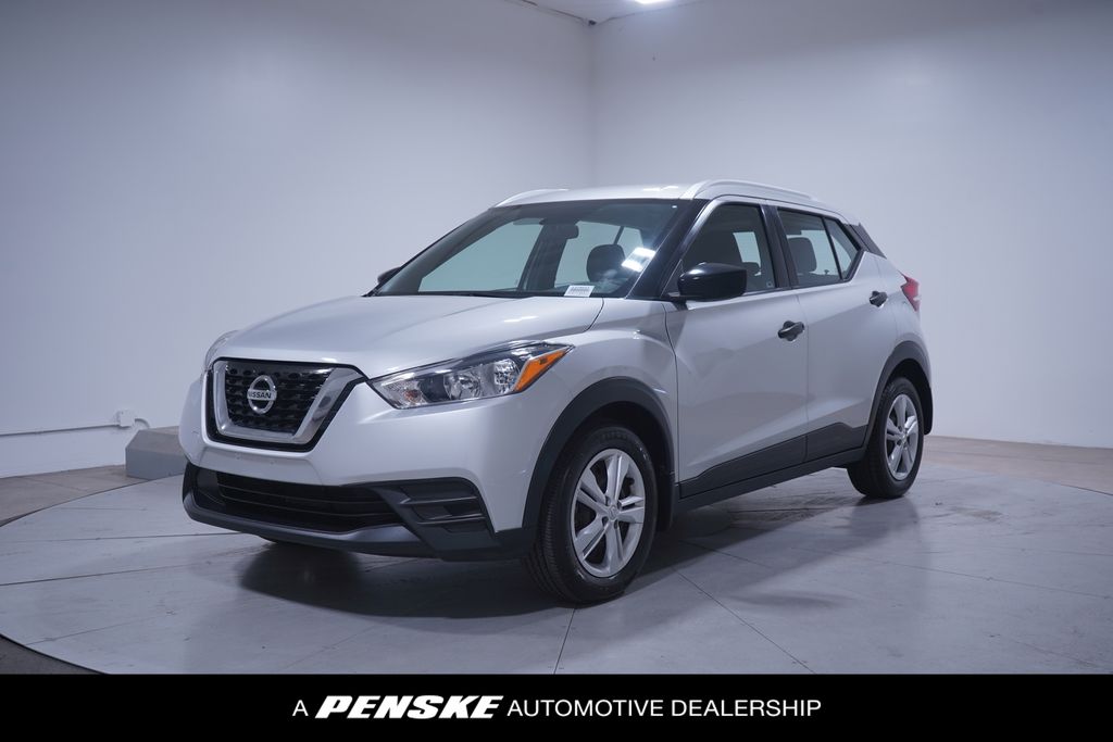 2019 Nissan Kicks S Hero Image