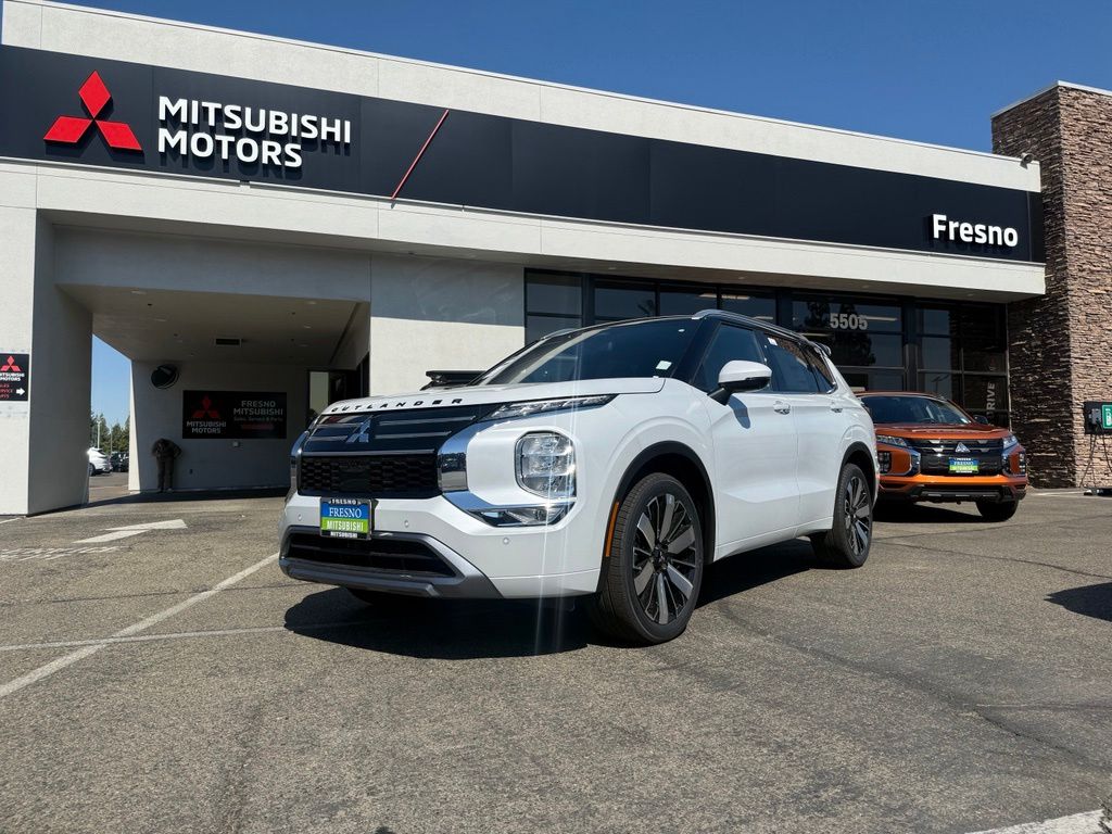 2026 Mitsubishi Outlander SE