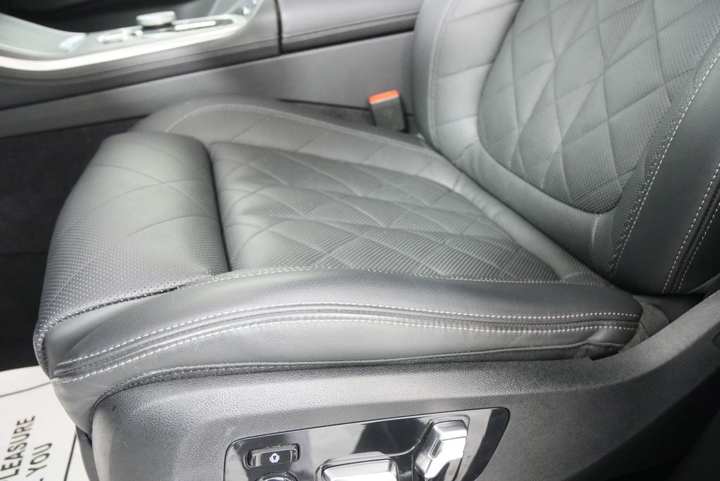 Thumbnail: 2025 BMW X5 - 10