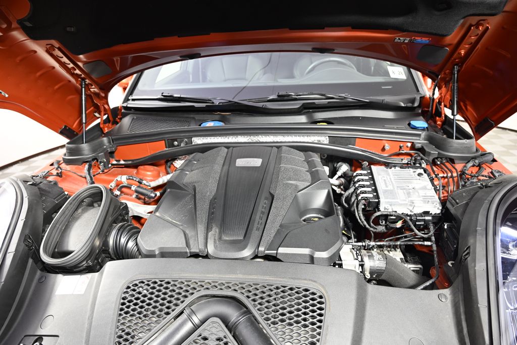 Thumbnail: 2024 Porsche Macan - 27