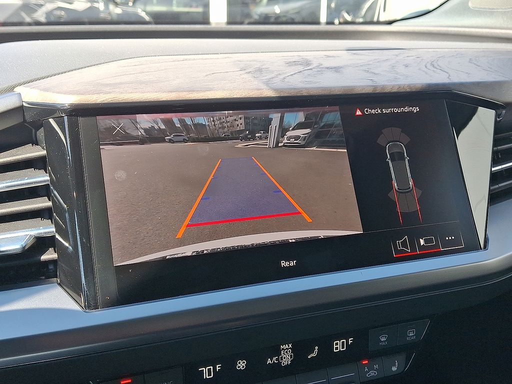 Thumbnail: 2024 Audi Q4 e-tron - 18