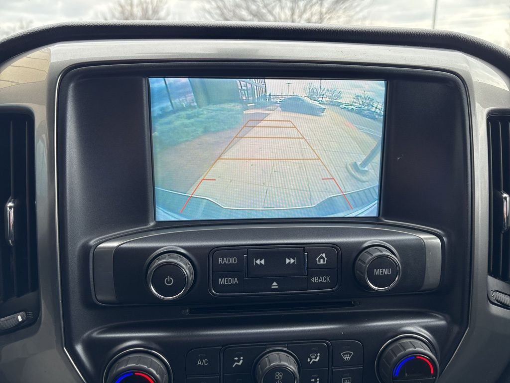 Used 2018 White Chevrolet LT image 15