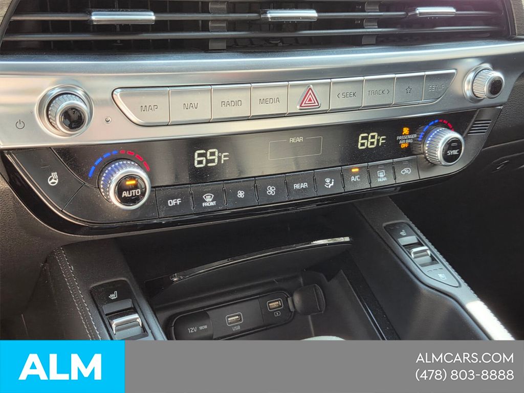 Used 2021 Silver Kia SX image 27