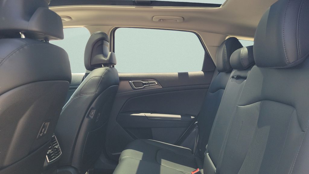 New 2026 White Kia EX image 10