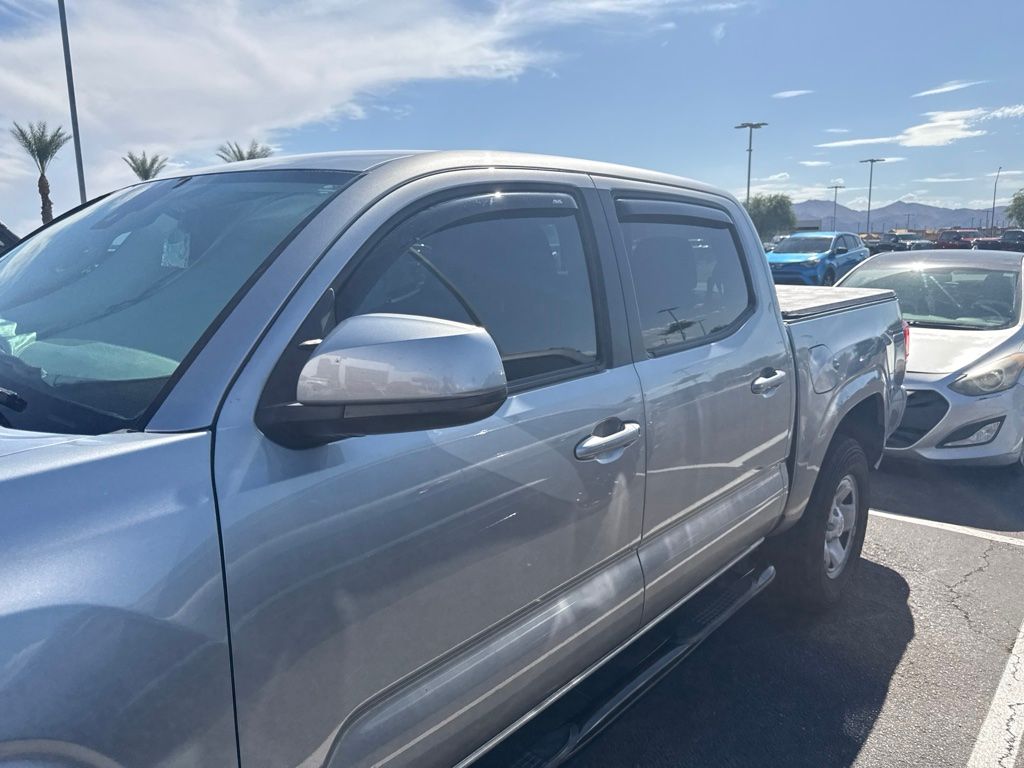 Thumbnail: 2021 Toyota Tacoma - 8