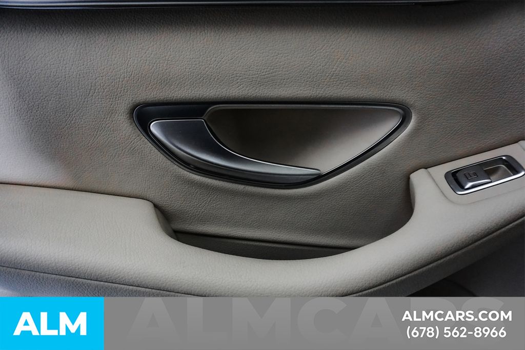 Used 2022 Gray Mercedes-Benz GLC 300 image 52