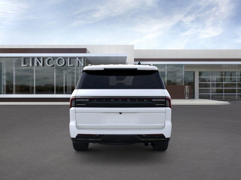 New 2025 Pristine White Metallic Tri-Coat Lincoln Reserve image 5