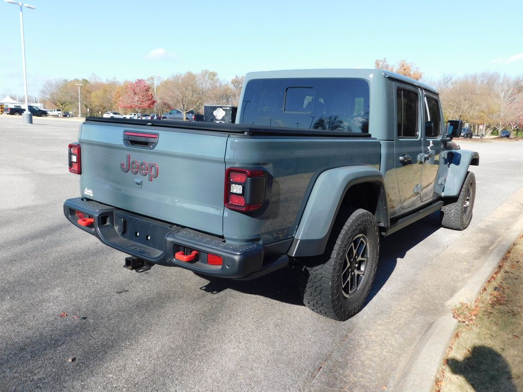 Thumbnail: 2025 Jeep Gladiator - 4