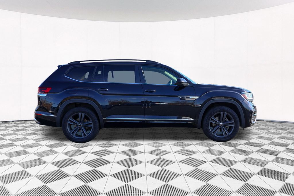 2021 Volkswagen Atlas 3.6L V6 SE w/Technology R-Line 8