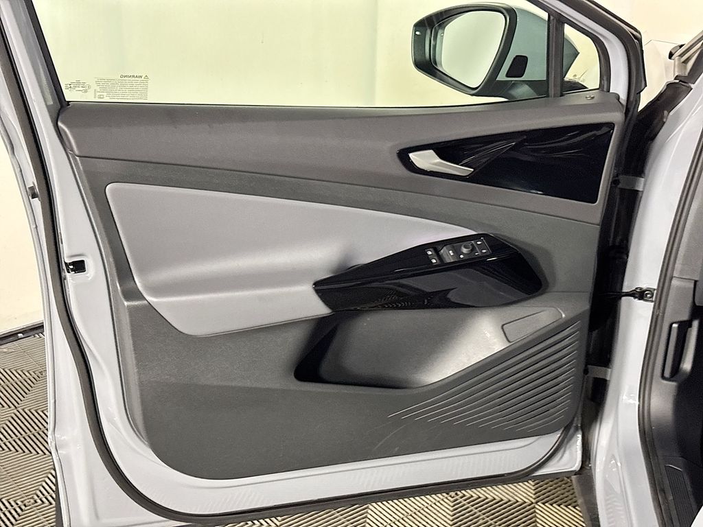 2021 Volkswagen ID.4 Pro