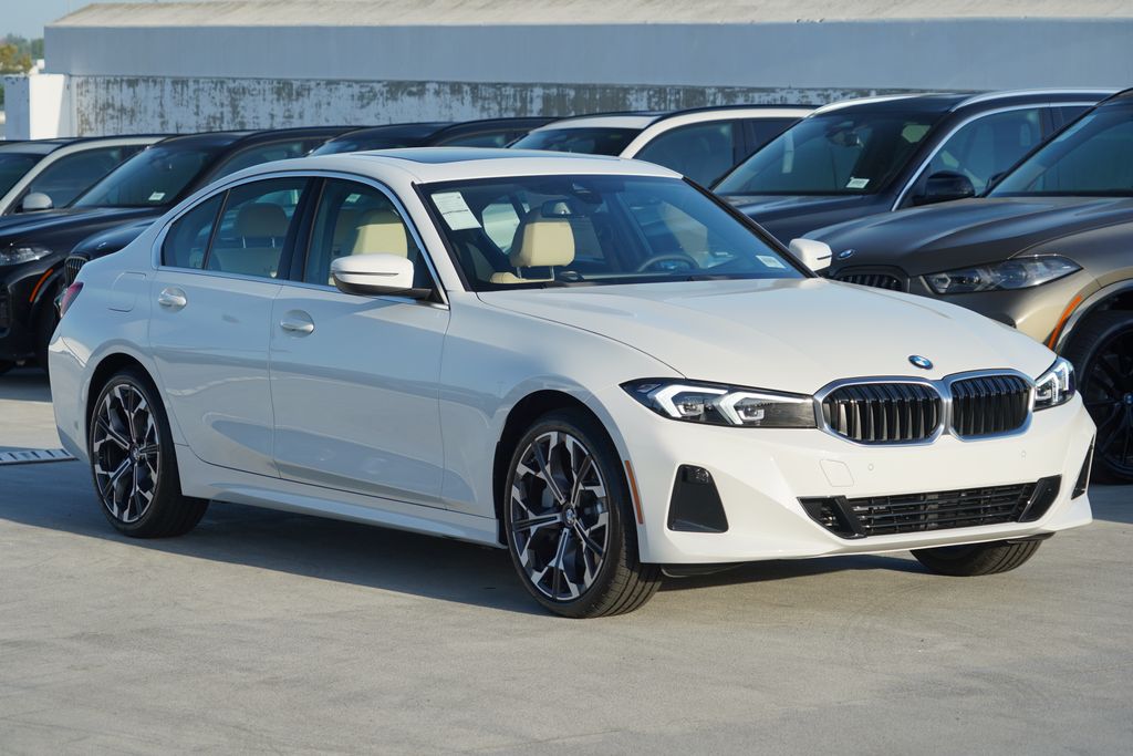 Thumbnail: 2026 BMW 3 Series - 3