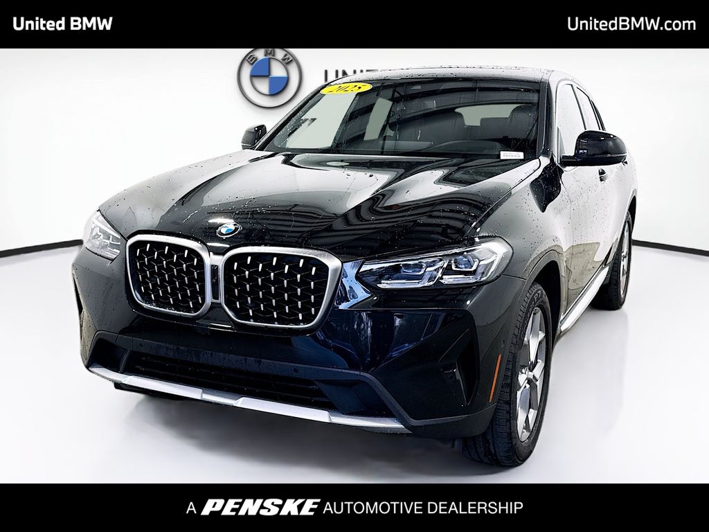 Thumbnail: 2025 BMW X4 - 1