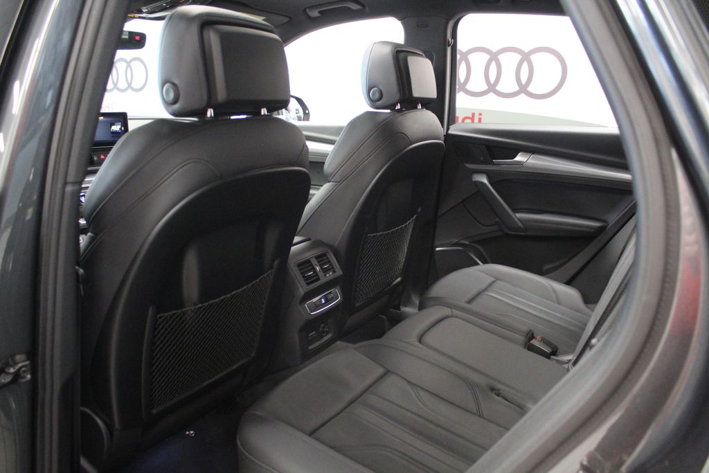 Thumbnail: 2020 Audi Q5 - 25