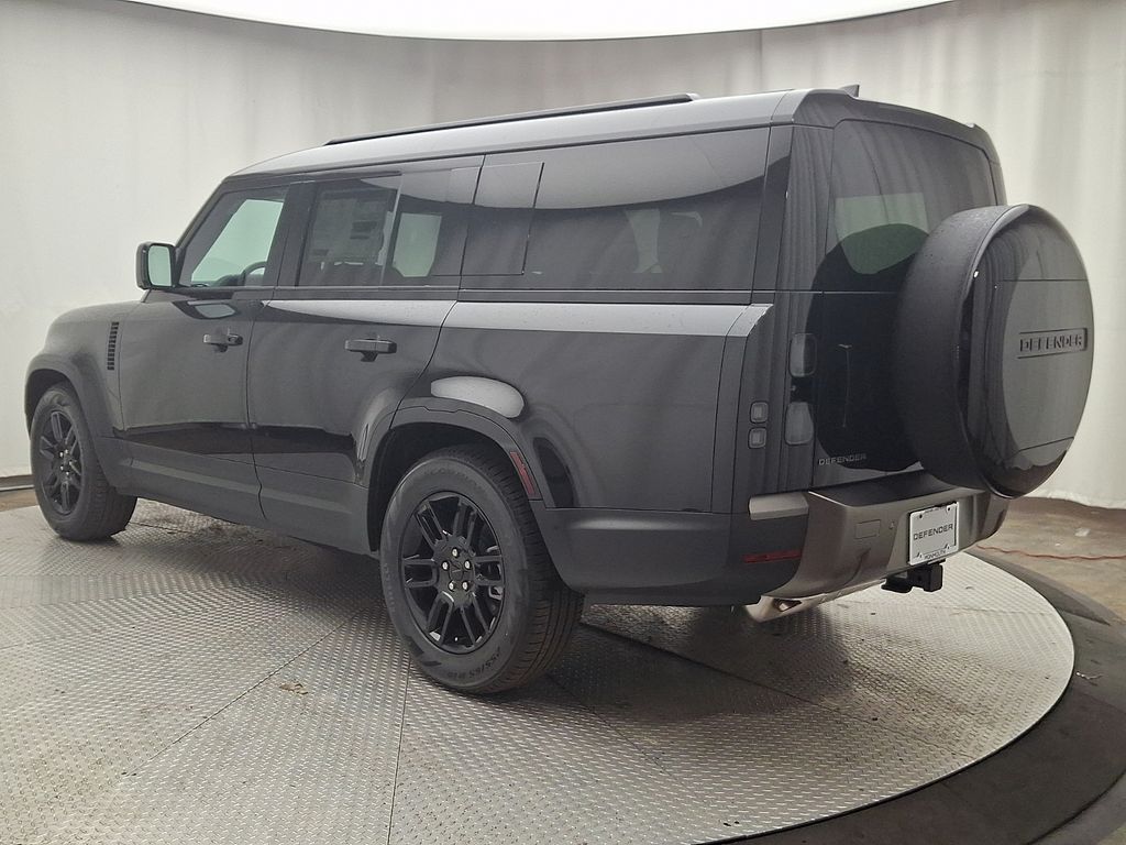 Thumbnail: 2026 Land Rover Defender - 4