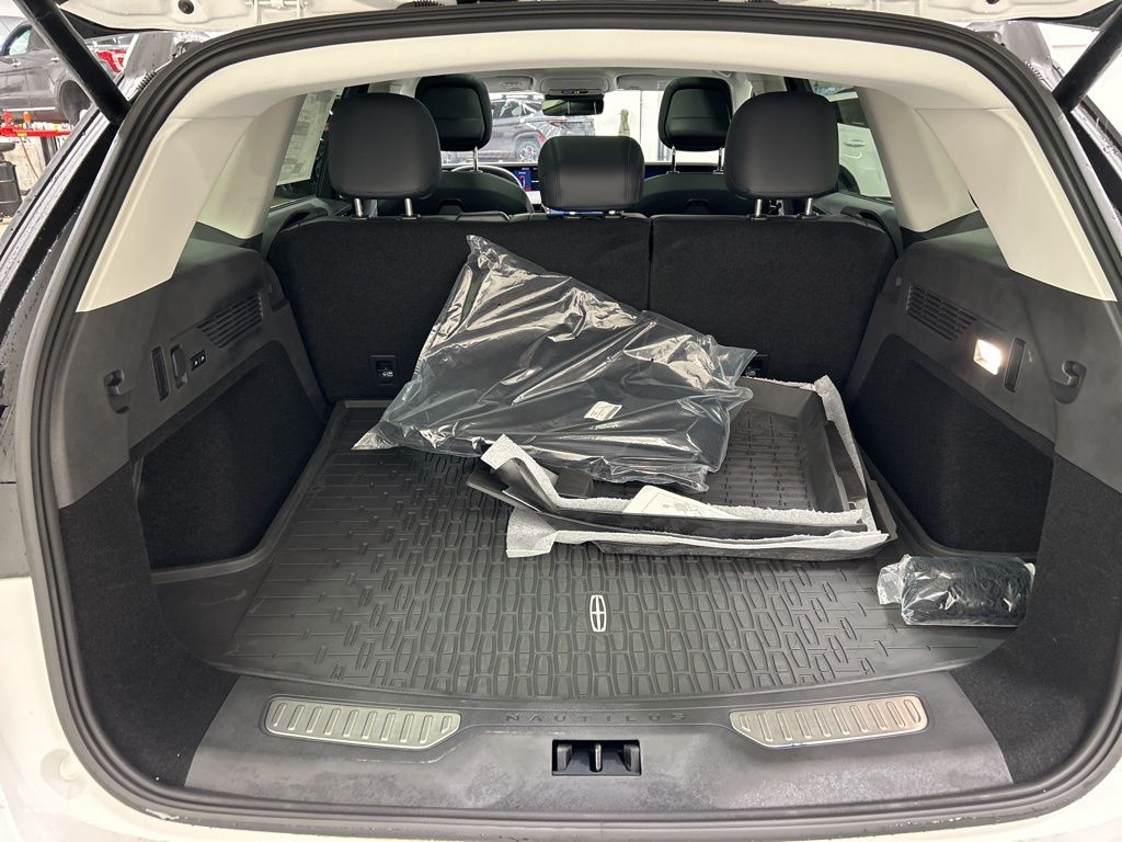 new 2026 Lincoln Nautilus car, priced at $62,907