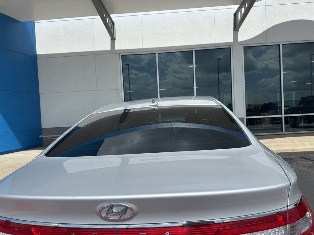 Thumbnail: 2015 Hyundai Azera - 5